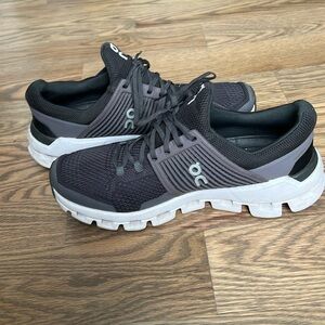 On Running Cloudswift in excellent used condition size 6.5